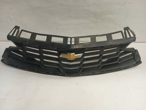 2019-2024 Chevrolet Camaro Black Upper Grille (Used OEM)
