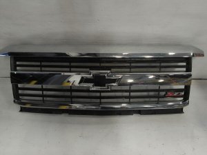 2015-2017 Chevrolet Silverado 3500 HD Chrome Chrome Grille (Used OEM)