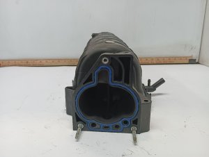 1995-1996 Oldsmobile 98 Engine Intake Manifold (Used OEM)