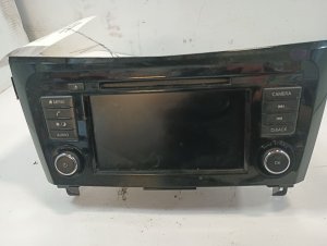 2019 Nissan Qashqai AM-FM-CD XM Receiver with Display (Used OEM)