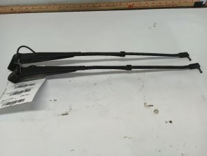 1985-1989 Dodge Lancer Windshield Wiper Arm (Used OEM)