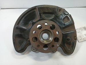 2012-2018 Mercedes-Benz CLS550 Front Steering Knuckle with Hub - Right (Passenger) (Used OEM)