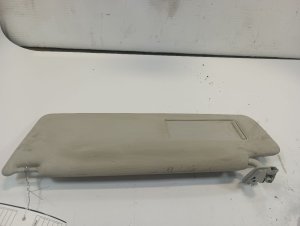 2009-2018 Volkswagen Tiguan Gray Illuminated Sun Visor - Left (Driver) (Used OEM)