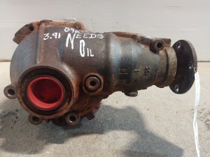 2003-2004 Toyota 4Runner Front Differential Carrier Assembly with 3.91 Gear Ratio (Used OEM)