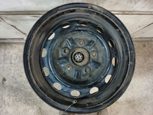 1995-2000 Toyota Tacoma Black 14x6 5-Lug Steel Wheel (Used OEM)