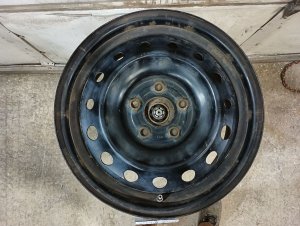 2013-2018 Nissan Altima Black 16x7 Steel Wheel (Used OEM)