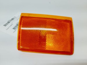1992-1993 Chevrolet Suburban 2500 Lower Marker Light - Right (Passenger) (Used OEM)