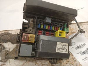 2004-2011 Mitsubishi Endeavor Engine Compartment Fuse Box (Used OEM)