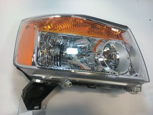 2008-2015 Nissan TITAN Halogen Headlight Assembly - Right (Passenger) (Used OEM)