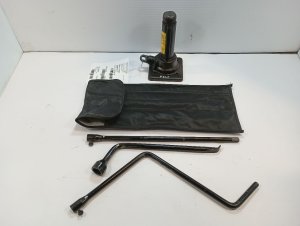 1995-2004 Toyota Tacoma Scissor Jack with Tools (Used OEM)