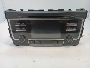 2017-2018 Nissan Altima AM FM CD Radio Receiver with 5-Inch Display (Used OEM)