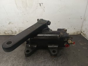 2011-2015 Jeep Grand Cherokee Hydraulic Steering Gear Poppet Rack (Used OEM)