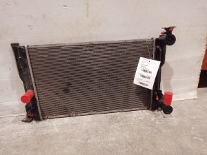 2009-2014 Toyota Matrix Radiator (Used OEM)