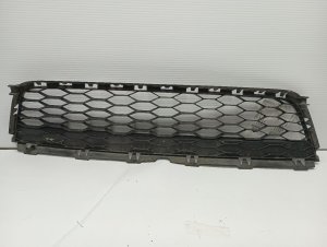 2016-2019 Ford Explorer Black Lower Bumper Grille (Used OEM)