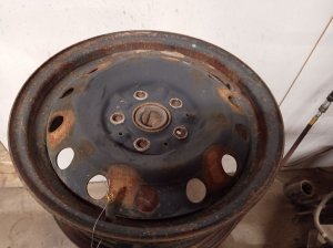 1992-2001 Toyota Camry Black 15x6 Steel Wheel (Used OEM)