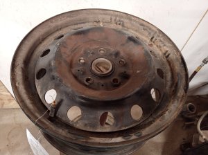 1992-2001 Toyota Camry Black 15x6 Steel Wheel (Used OEM)