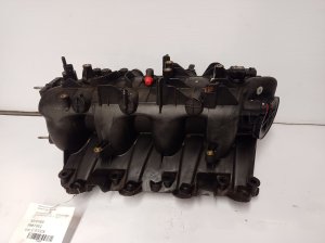 2003 GMC Sierra 2500 HD Engine Intake Manifold (Used OEM)