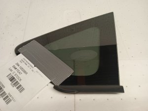 2018-2023 Subaru XV Crosstrek Privacy Quarter Glass - Right (Passenger) (Used OEM)