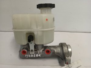 2015-2020 Chevrolet Suburban Brake Master Cylinder Assembly (Used OEM)