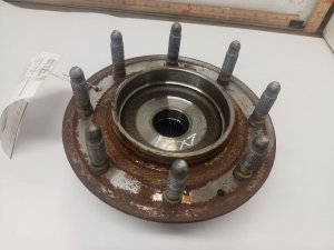 2020-2025 GMC Sierra 2500 HD Front Hub Assembly (Used OEM)