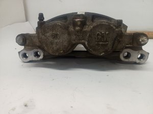 2020-2025 GMC Sierra 2500 HD Disc Brake Caliper - Right (Passenger) (Used OEM)