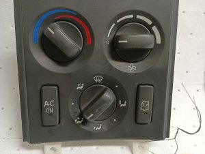  Volvo VNL Dash Climate Control Panel (Used OEM)