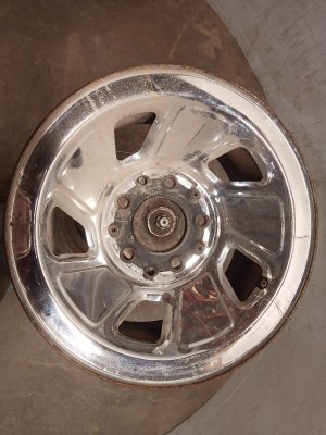 1995-1996 Ford F-150 Chrome Wheel (Used OEM)