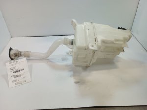 2014-2019 Toyota Highlander Windshield Washer Fluid Reservoir Assembly (Used OEM)