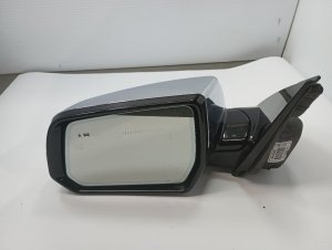 2018-2021 Chevrolet Traverse Chrome Power Heated Door/Side View Mirror - Left (Driver) (Used OEM)