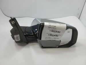 2018-2021 Chevrolet Traverse Chrome Door/Side View Mirror - Right (Passenger) (Used OEM)