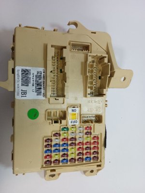 2013 Hyundai Elantra Coupe Fuse Box (Used OEM)