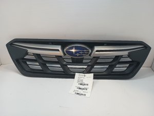 2021-2023 Subaru XV Crosstrek Black Upper Grille (Used OEM)