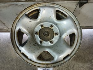 2005-2015 Toyota Tacoma Silver 5-Spoke Silver Steel Wheel (Used OEM)