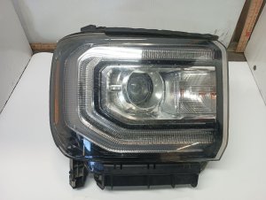 2016-2019 GMC Sierra 1500 HID Headlight Assembly - Right (Passenger) (Used OEM)