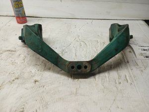  Volvo VNL Front Engine Mount (Used OEM)
