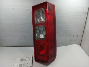 2009-2010 Hummer H3T Tail Light - Left (Driver) (Used OEM)