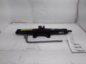 2006-2012 Toyota RAV4 Scissor Jack Assembly (Used OEM)
