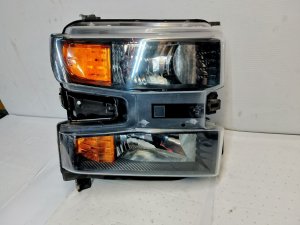 2019-2022 Chevrolet Silverado 1500 Silver Halogen Headlight Assembly - Right (Passenger) (Used OEM)