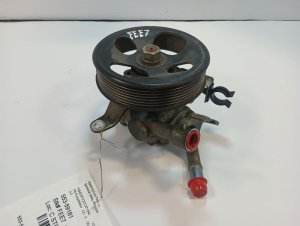 2009-2010 Suzuki Equator Power Steering Pump Assembly (Used OEM)