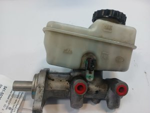 2010-2021 Nissan Frontier Brake Master Cylinder with Vehicle Dynamic Control (Used OEM)