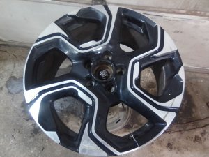 2017-2019 Honda CR-V Black Machined Black Alloy Wheel (Used OEM)