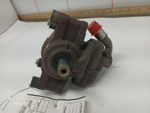 2010 Lincoln Navigator Power Steering Pump (Used OEM)