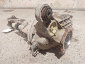 2005-2006 GMC Yukon Front Differential Carrier Assembly (Used OEM)