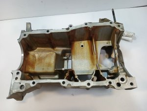2012-2018 Toyota Prius V Upper Engine Oil Pan (Used OEM)