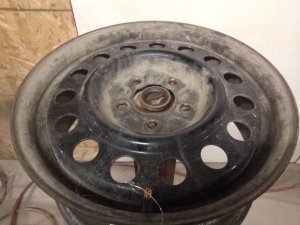 2000-2005 Chevrolet Impala Black 16x6.5 Steel Wheel (Used OEM)