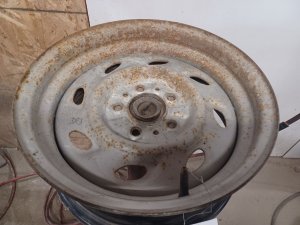 1993-2009 Ford Ranger Gray 15x6 8-Oval Steel Wheel (Used OEM)