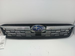 2020-2023 Subaru Impreza Black Upper Grille (Used OEM)