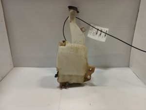  Chevrolet Silverado 3500 Washer Fluid Reservoir Assembly with Pump (Used OEM)