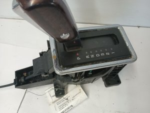 2007-2014 Ford Expedition Floor Console Transmission Shift Lever (Used OEM)