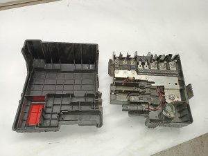 2022-2024 GMC Sierra 1500 Power Distribution Fusible Link Block (Used OEM)